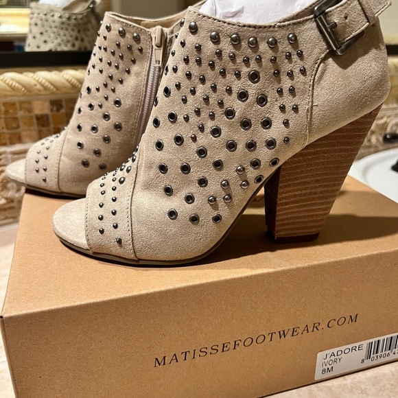 Coconuts/Matisse “J’adore” peep toe heels - Picture 2 of 4